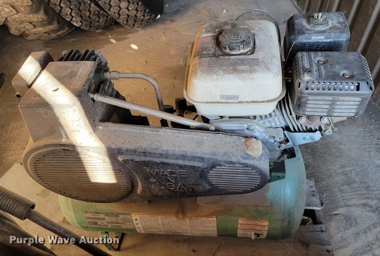 image for item JE9267 2001 Speedaire 4B241A  air compressor