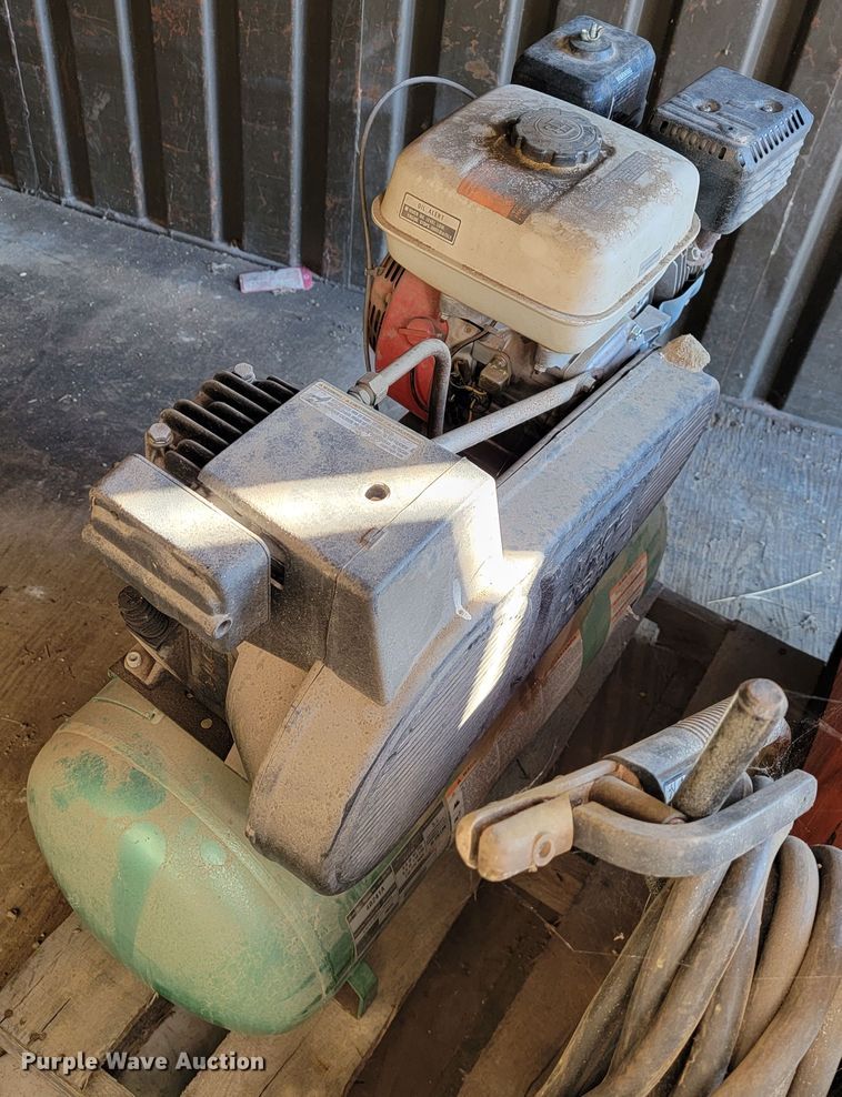 image for item JE9267 2001 Speedaire 4B241A  air compressor