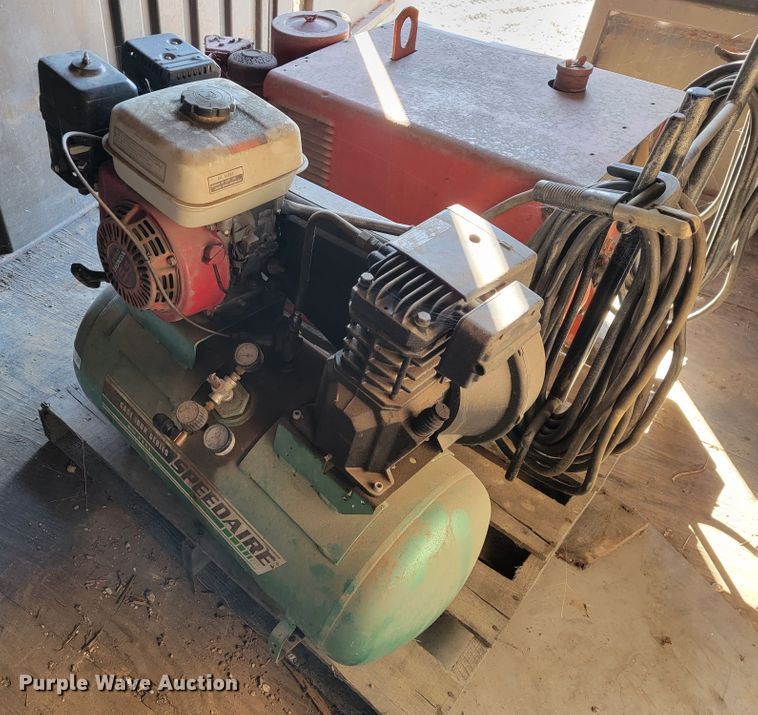 image for item JE9267 2001 Speedaire 4B241A  air compressor