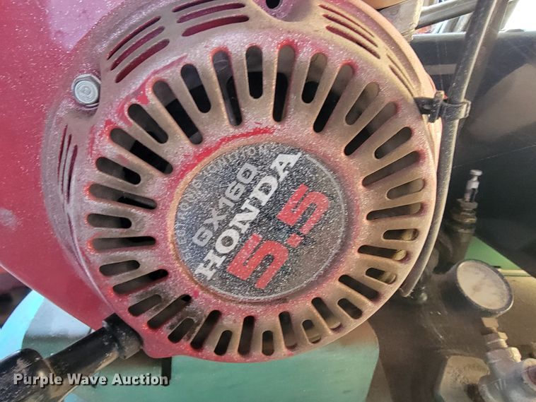 image for item JE9267 2001 Speedaire 4B241A  air compressor