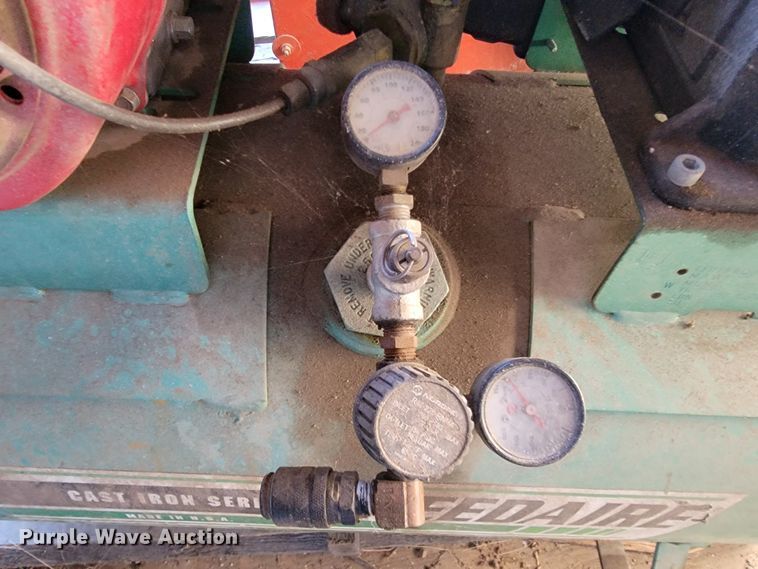 image for item JE9267 2001 Speedaire 4B241A  air compressor