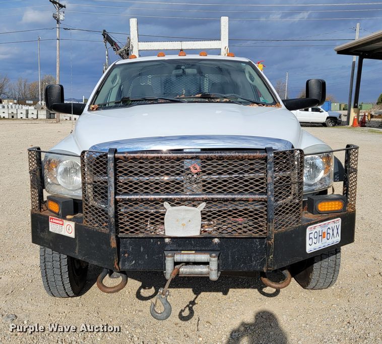 image for item JE9282 2010 Dodge Ram 5500HD  Crew Cab utility / service truck