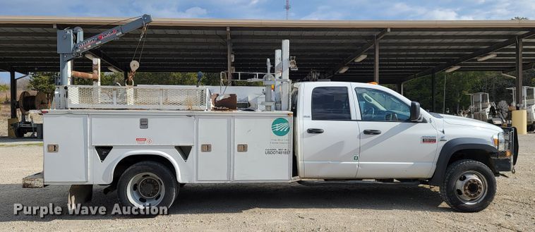 image for item JE9282 2010 Dodge Ram 5500HD  Crew Cab utility / service truck