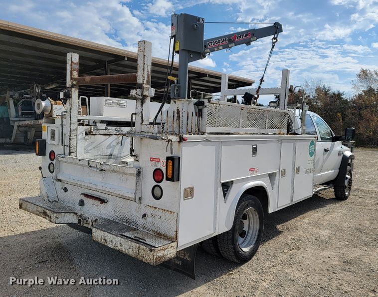 image for item JE9282 2010 Dodge Ram 5500HD  Crew Cab utility / service truck