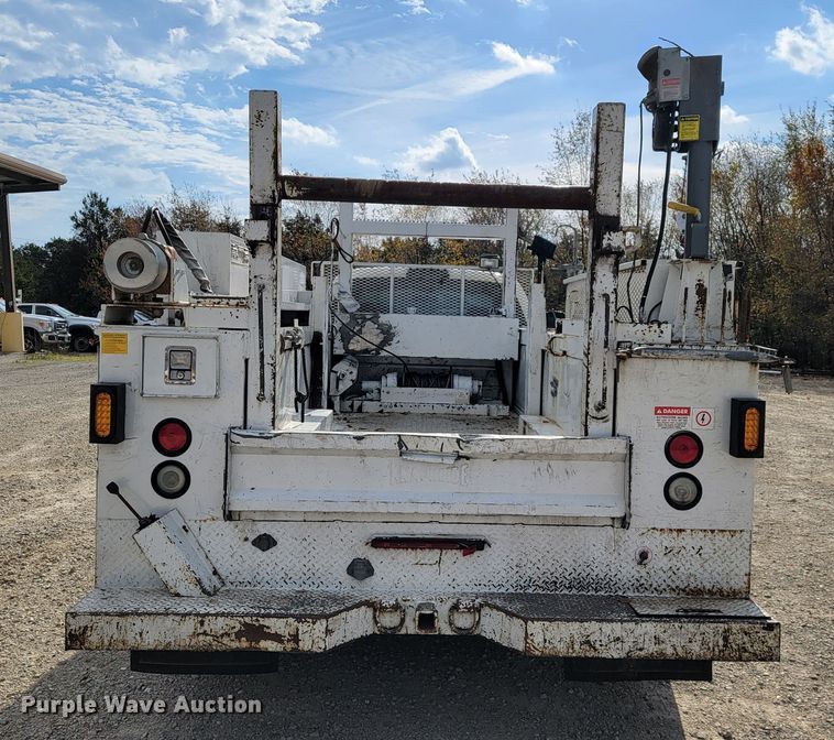 image for item JE9282 2010 Dodge Ram 5500HD  Crew Cab utility / service truck