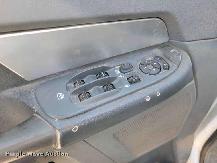 image for item JE9282 2010 Dodge Ram 5500HD  Crew Cab utility / service truck