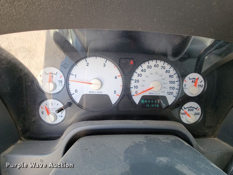 image for item JE9282 2010 Dodge Ram 5500HD  Crew Cab utility / service truck