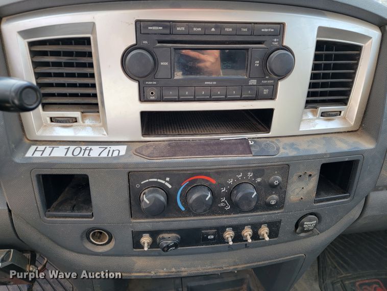 image for item JE9282 2010 Dodge Ram 5500HD  Crew Cab utility / service truck