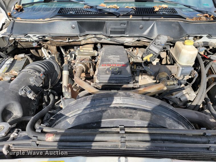 image for item JE9282 2010 Dodge Ram 5500HD  Crew Cab utility / service truck