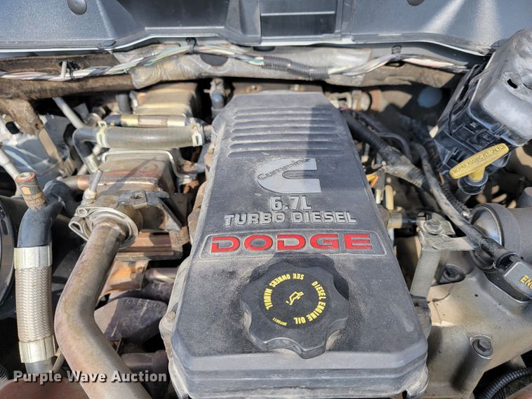 image for item JE9282 2010 Dodge Ram 5500HD  Crew Cab utility / service truck