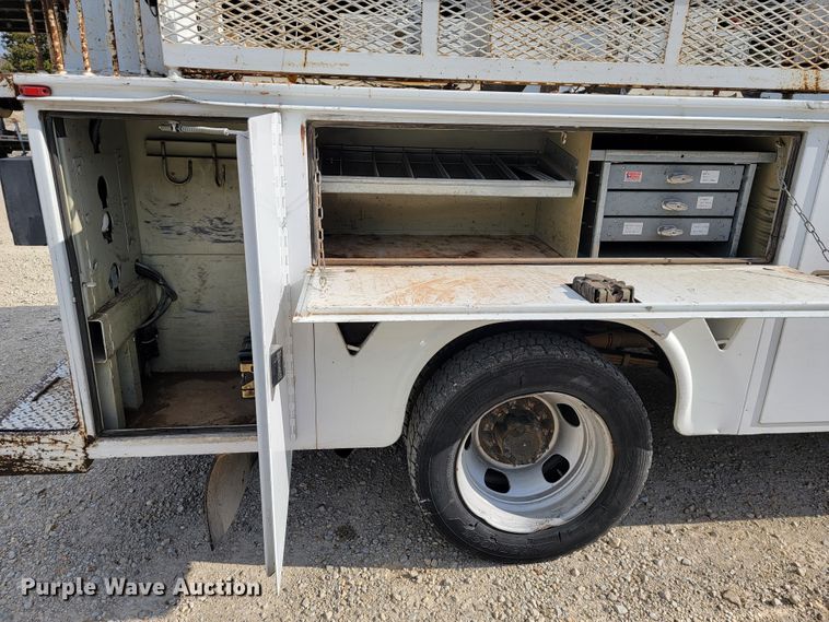 image for item JE9282 2010 Dodge Ram 5500HD  Crew Cab utility / service truck