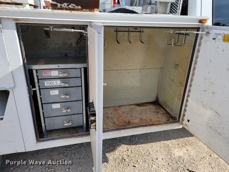 image for item JE9282 2010 Dodge Ram 5500HD  Crew Cab utility / service truck