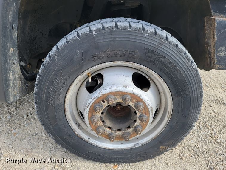 image for item JE9282 2010 Dodge Ram 5500HD  Crew Cab utility / service truck