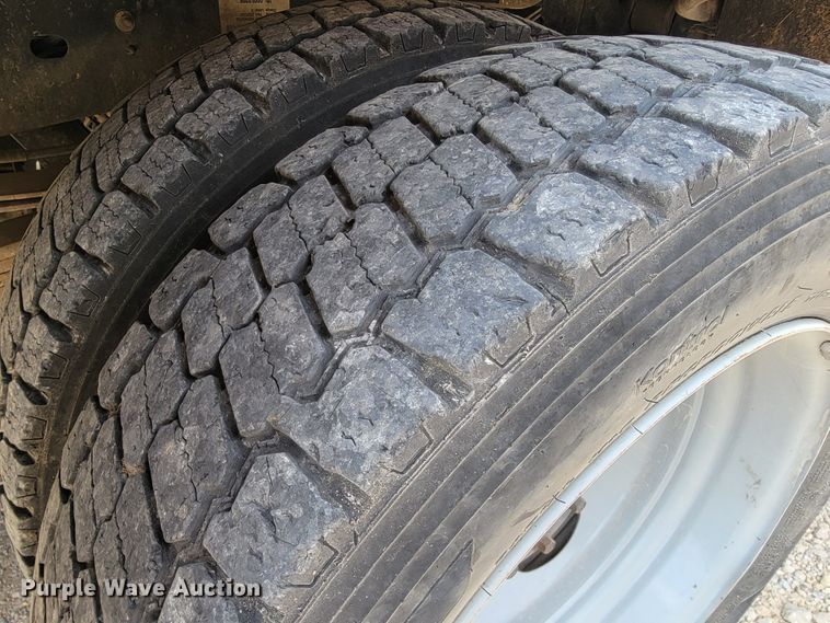 image for item JE9282 2010 Dodge Ram 5500HD  Crew Cab utility / service truck