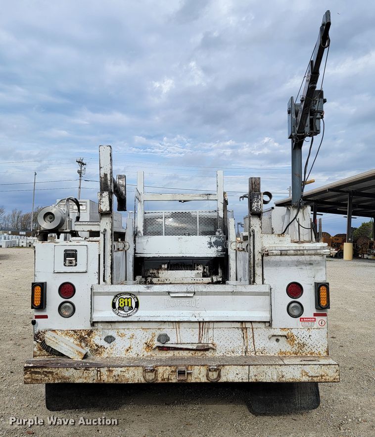 image for item JE9284 2008 Sterling 5500  Crew Cab utility / service truck