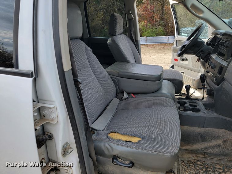 image for item JE9284 2008 Sterling 5500  Crew Cab utility / service truck