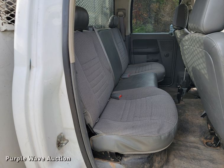 image for item JE9284 2008 Sterling 5500  Crew Cab utility / service truck