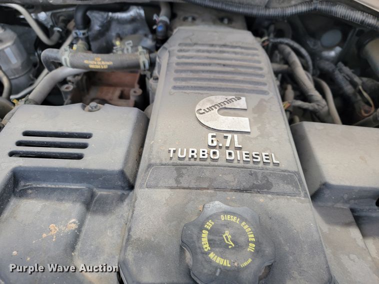 image for item JE9284 2008 Sterling 5500  Crew Cab utility / service truck