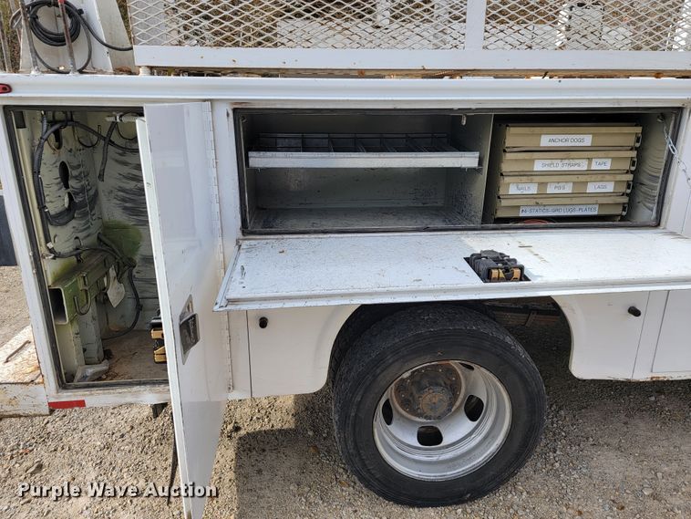 image for item JE9284 2008 Sterling 5500  Crew Cab utility / service truck