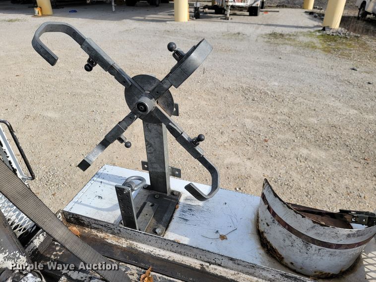 image for item JE9284 2008 Sterling 5500  Crew Cab utility / service truck