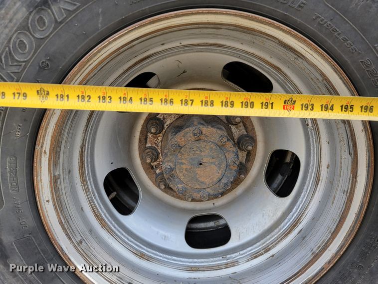 image for item JE9284 2008 Sterling 5500  Crew Cab utility / service truck