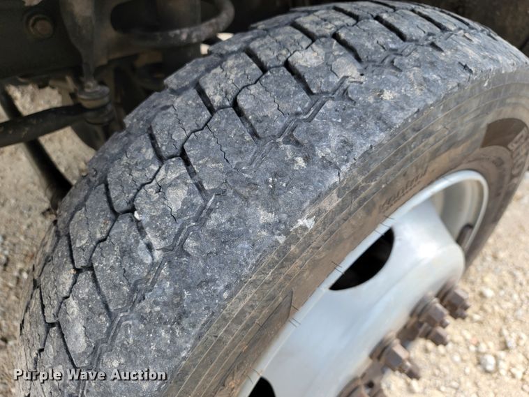 image for item JE9284 2008 Sterling 5500  Crew Cab utility / service truck