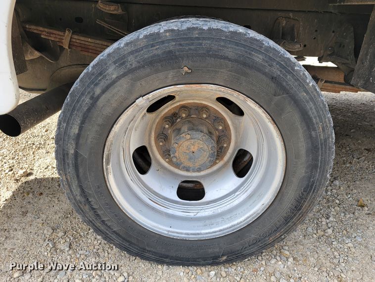 image for item JE9284 2008 Sterling 5500  Crew Cab utility / service truck