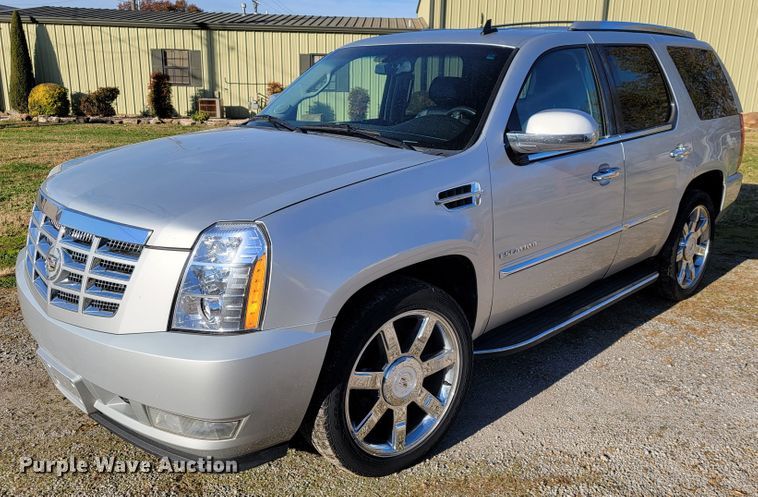 image for item JE9288 2010 Cadillac Escalade  SUV
