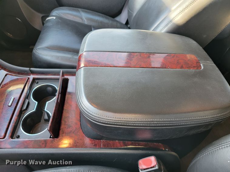 image for item JE9288 2010 Cadillac Escalade  SUV