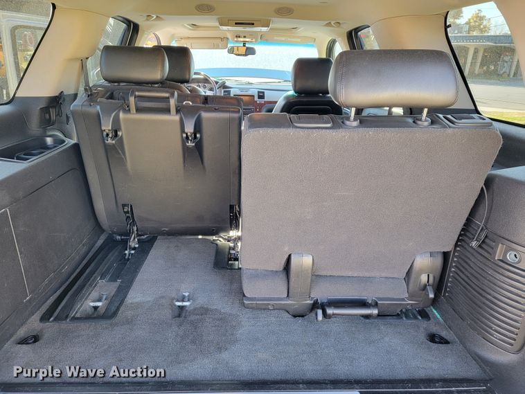 image for item JE9288 2010 Cadillac Escalade  SUV