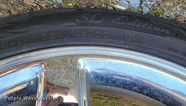 image for item JE9288 2010 Cadillac Escalade  SUV