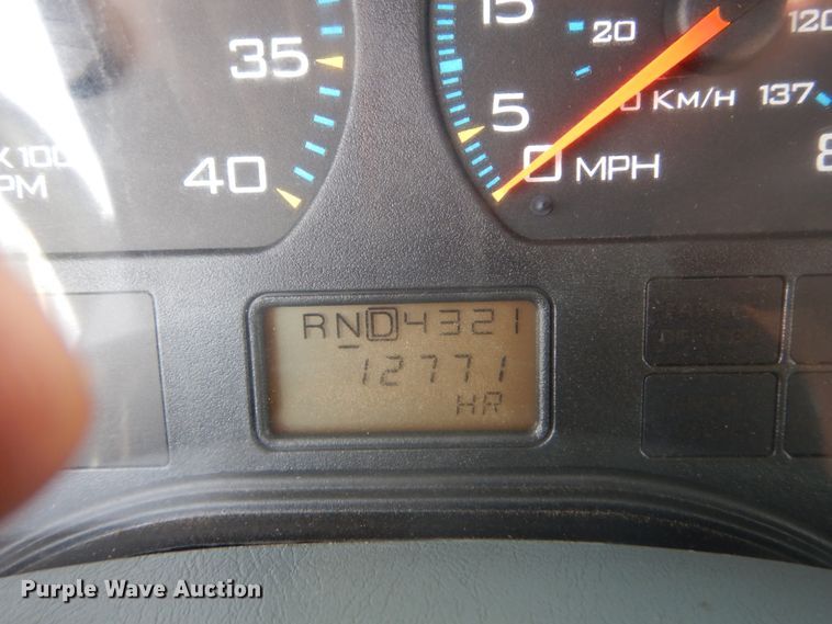 image for item JG9068 2003 International WorkStar 7400  Crew Cab dump truck