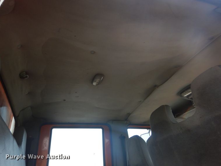 image for item JG9068 2003 International WorkStar 7400  Crew Cab dump truck