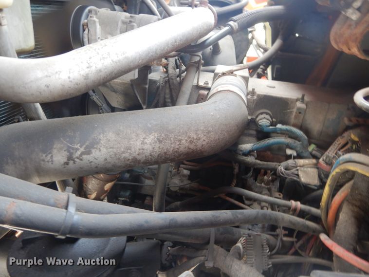 image for item JG9068 2003 International WorkStar 7400  Crew Cab dump truck