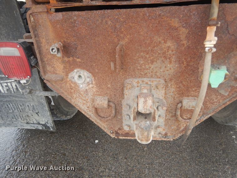 image for item JG9068 2003 International WorkStar 7400  Crew Cab dump truck