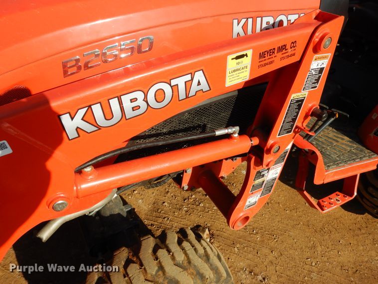 image for item JI9263 Kubota B2650  MFWD tractor