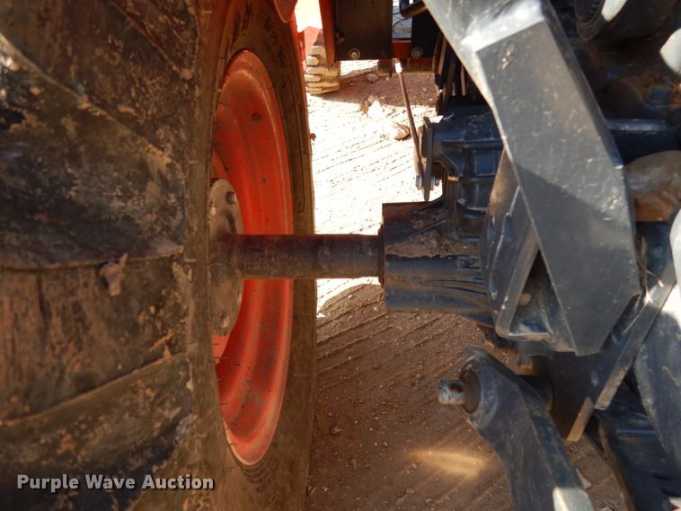 image for item JI9263 Kubota B2650  MFWD tractor