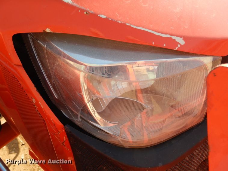 image for item JI9263 Kubota B2650  MFWD tractor