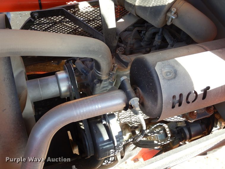 image for item JI9263 Kubota B2650  MFWD tractor