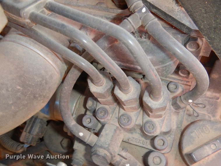 image for item JI9263 Kubota B2650  MFWD tractor