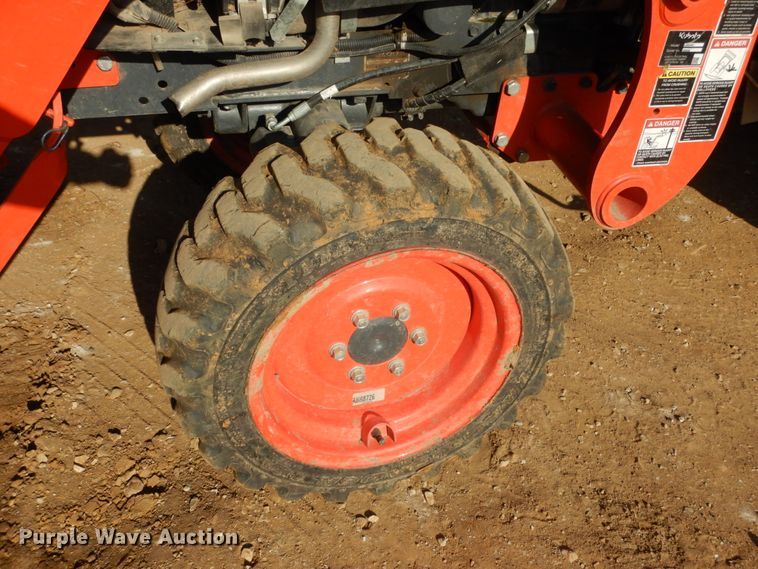 image for item JI9263 Kubota B2650  MFWD tractor