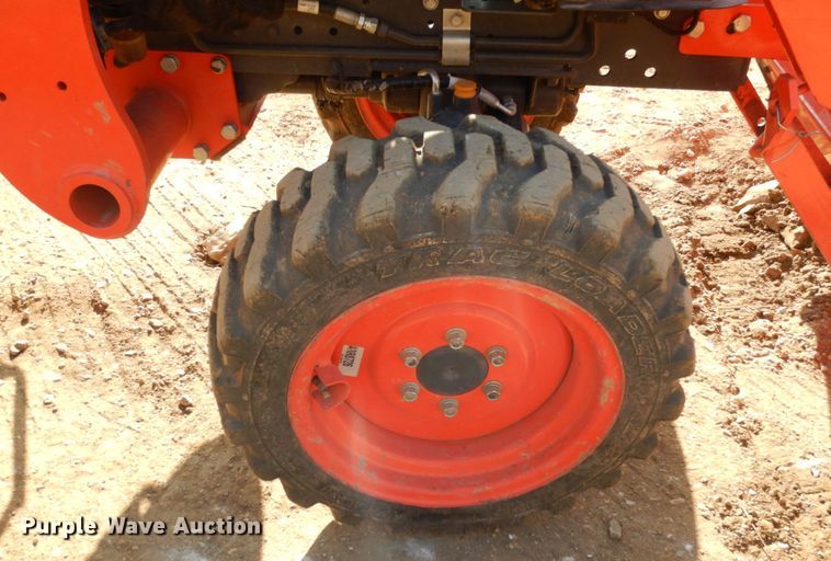 image for item JI9263 Kubota B2650  MFWD tractor