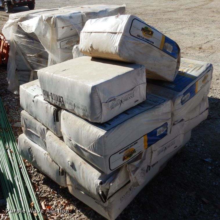 image for item JI9303 Approximately 35 bags of hydro straw