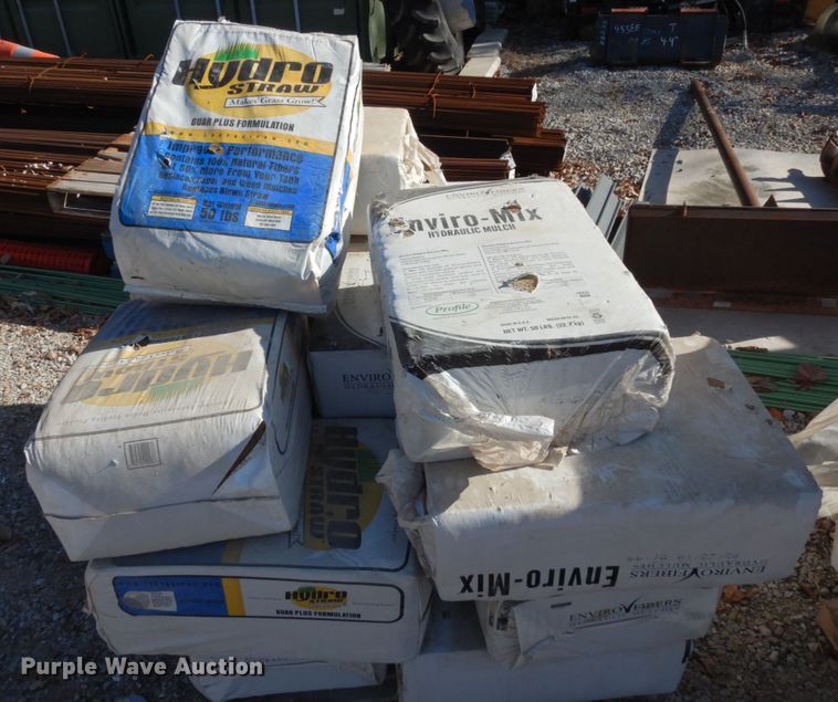 image for item JI9303 Approximately 35 bags of hydro straw