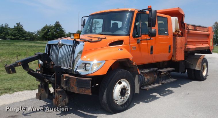 image for item JI9464 2007 International 7300  Crew Cab dump truck