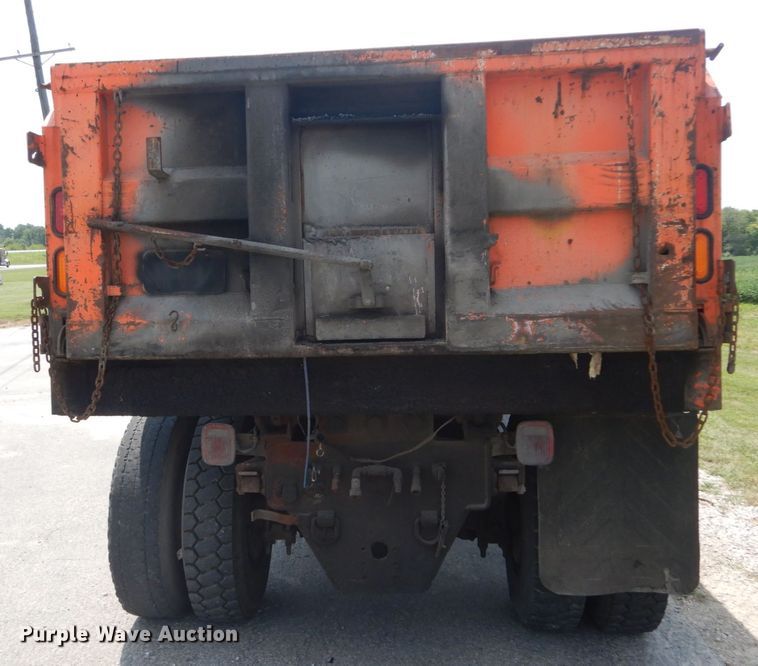 image for item JI9464 2007 International 7300  Crew Cab dump truck
