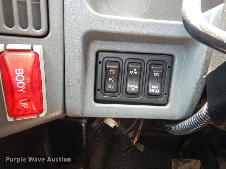 image for item JI9464 2007 International 7300  Crew Cab dump truck