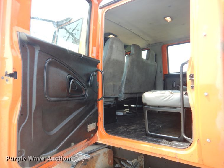 image for item JI9464 2007 International 7300  Crew Cab dump truck