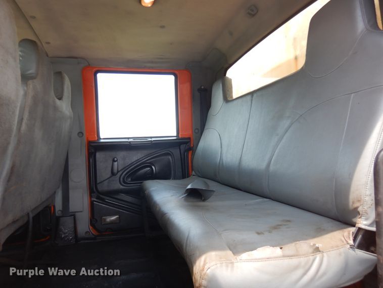 image for item JI9464 2007 International 7300  Crew Cab dump truck