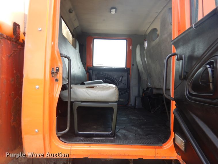 image for item JI9464 2007 International 7300  Crew Cab dump truck